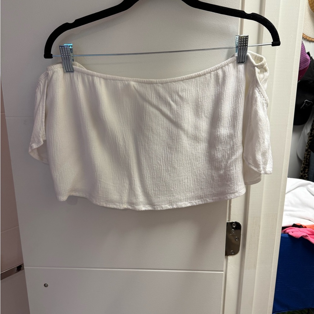 Show Me Your MuMu White Sleeveless Off-Shoulder Crop Top